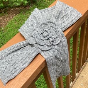 Mud pie grey scarf with rose detail